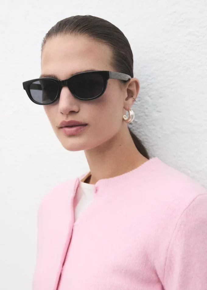 Cardigan in maglia con bottoni Cardigan in maglia con bottoni