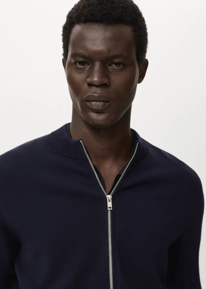 Cardigan in maglia con zip Cardigan in maglia con zip