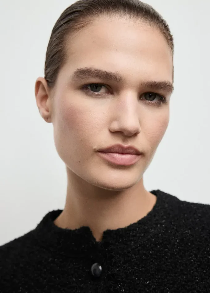 Cardigan in tweed con bordi sfrangiati Cardigan in tweed con bordi sfrangiati