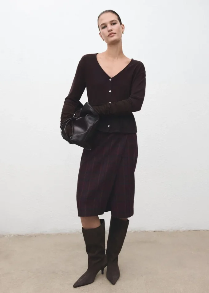 Cardigan lavorato a maglia con fiocco Cardigan lavorato a maglia con fiocco