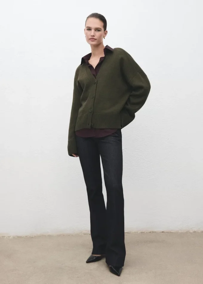 Cardigan oversize con scollo a V Cardigan oversize con scollo a V