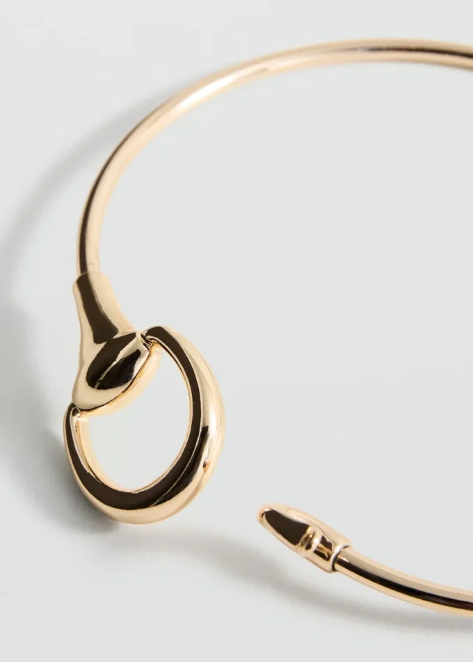 Collo rigido a girocollo Collo rigido a girocollo