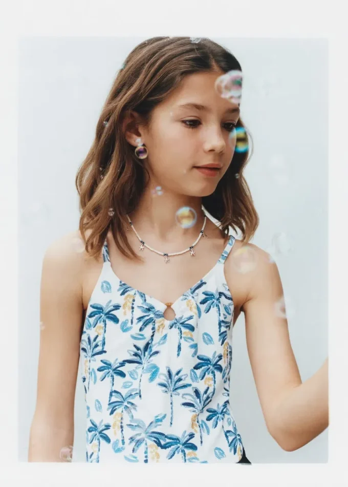 Costume da bagno con stampa tropicale Costume da bagno con stampa tropicale