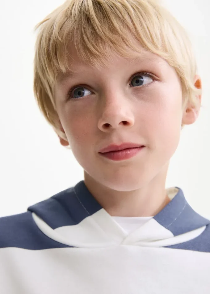 Felpa con cappuccio a righe