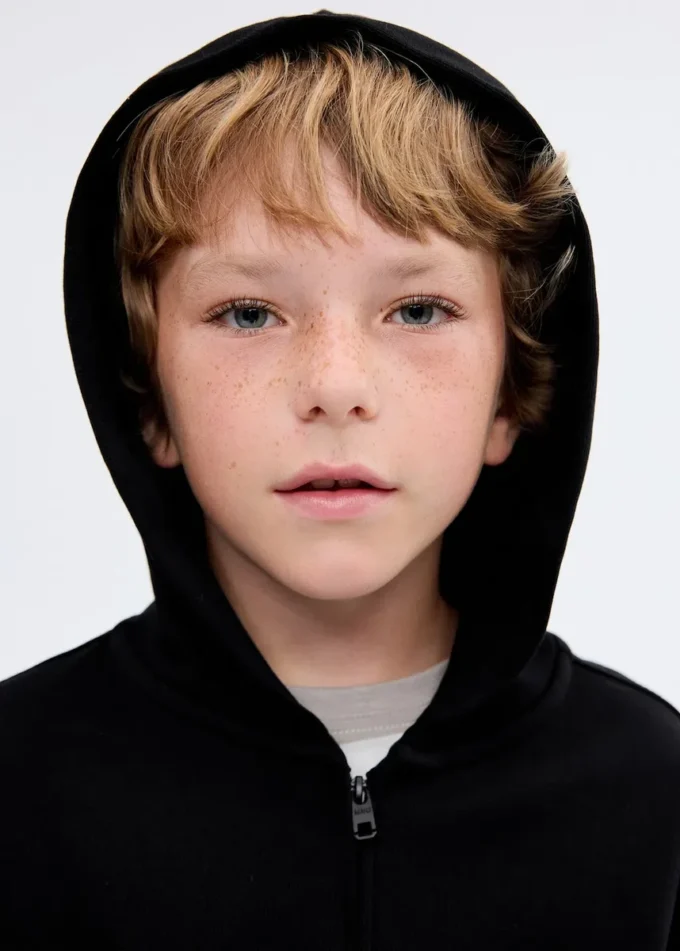 Felpa con cappuccio e zip Felpa con cappuccio e zip