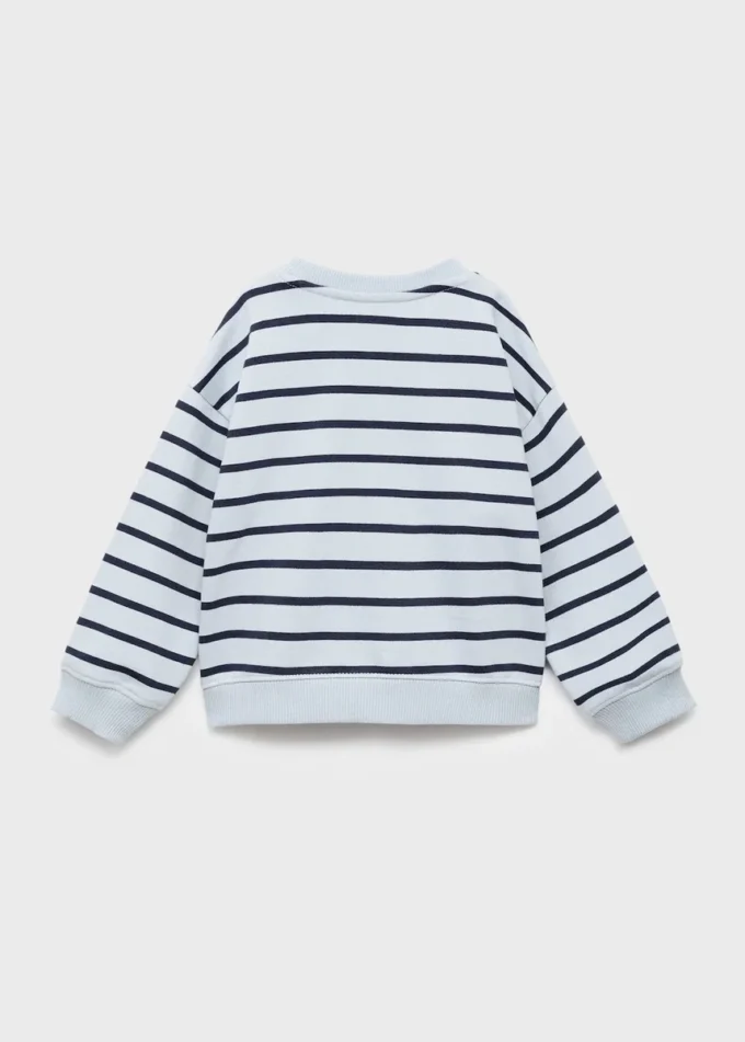 Felpa con cuore ricamato Felpa con cuore ricamato