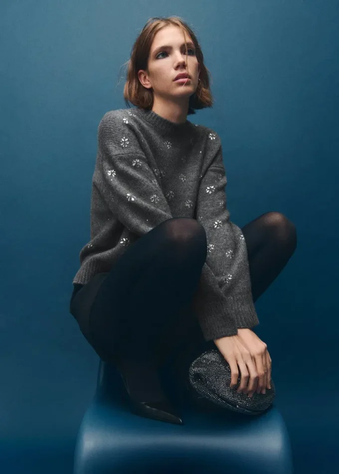 Felpa con dettagli in cristallo Felpa con dettagli in cristallo