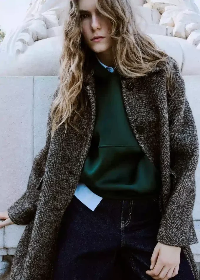 Felpa oversize con cappuccio Felpa oversize con cappuccio