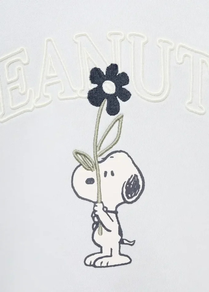 Felpa ricamata Snoopy Felpa ricamata Snoopy