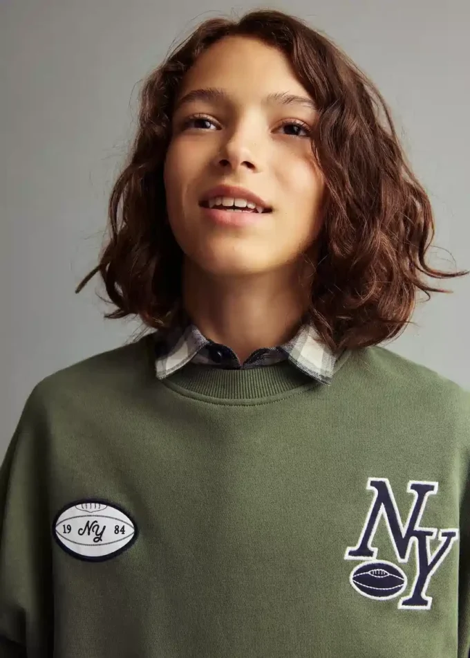 Felpa stampata ricamata Felpa stampata ricamata