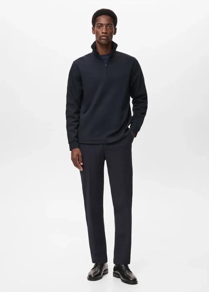 Felpa tecnica con zip e vestibilità regolare Felpa tecnica con zip e vestibilità regolare