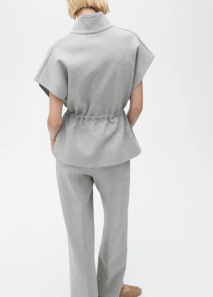 Giacca a maniche corte con cintura regolabile in vita Giacca a maniche corte con cintura regolabile in vita