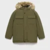 Giacca a vento con cappuccio effetto shearling Giacca a vento con cappuccio effetto shearling