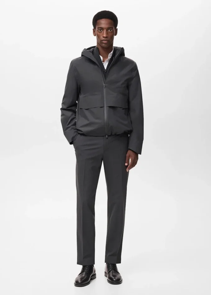 Giacca con cappuccio idrorepellente Giacca con cappuccio idrorepellente