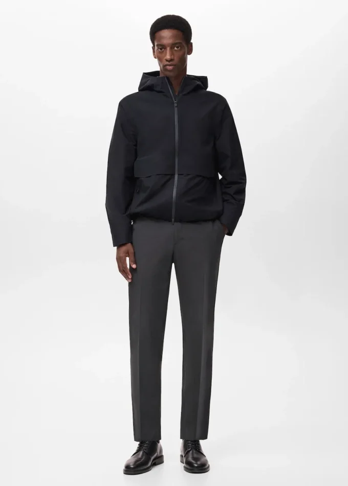 Giacca con cappuccio idrorepellente