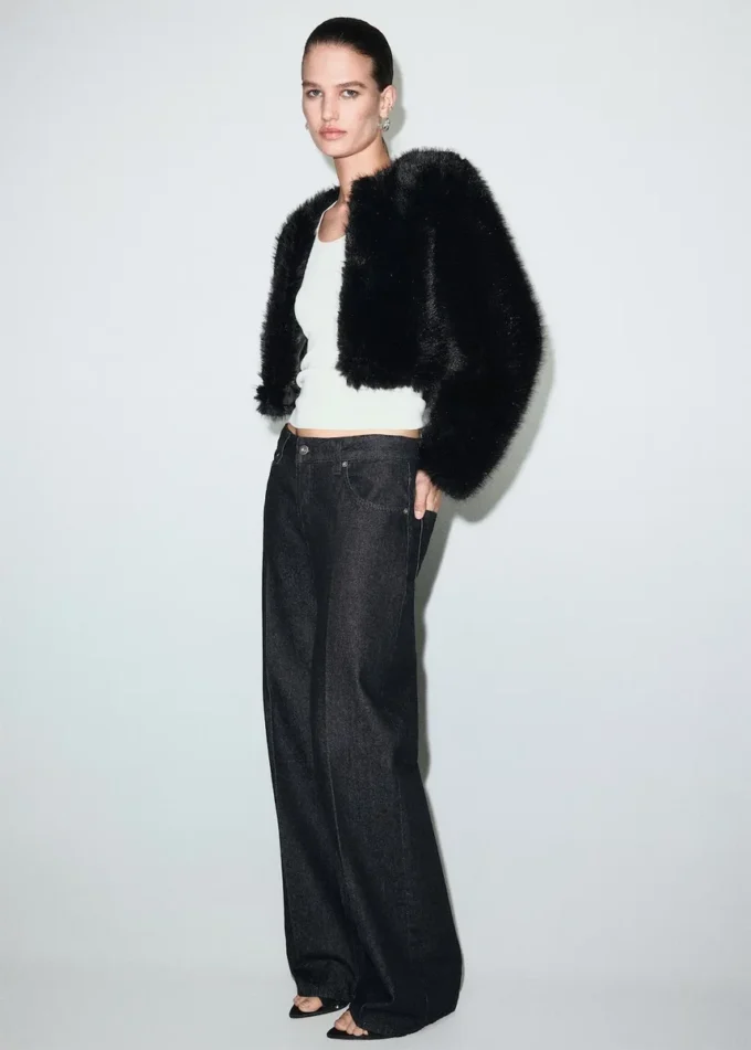 Giacca corta in pelliccia sintetica Giacca corta in pelliccia sintetica