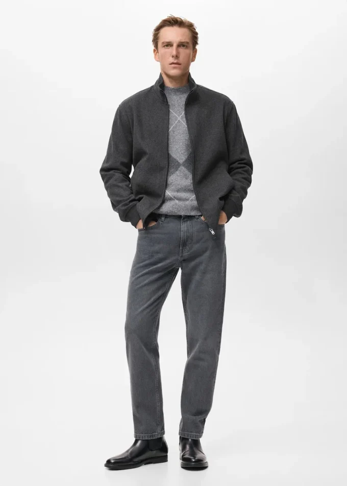 Giacca dalla vestibilità regolare con zip Giacca dalla vestibilità regolare con zip