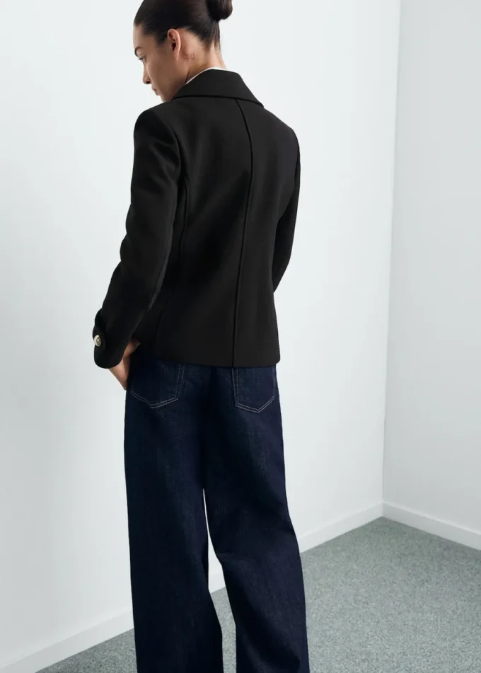 Giacca doppiopetto con revers Giacca doppiopetto con revers