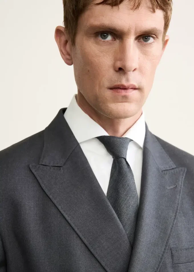 Giacca doppiopetto in flanella di lana 100% Giacca doppiopetto in flanella di lana 100%