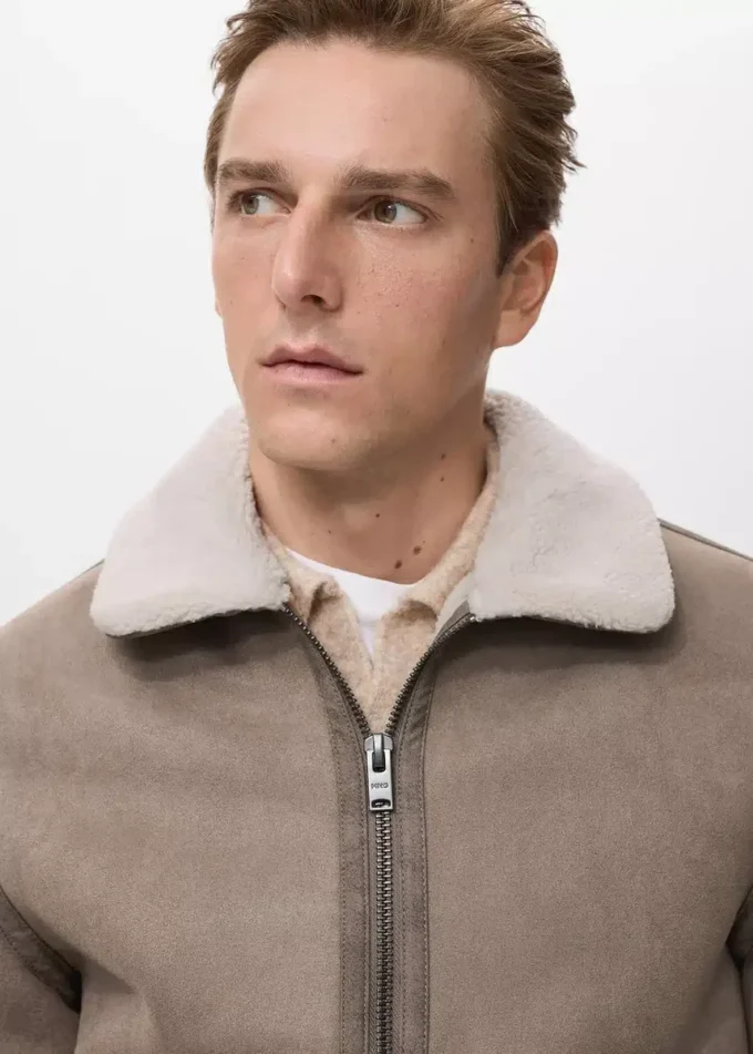 Giacca double face con dettagli in montone Giacca double face con dettagli in montone