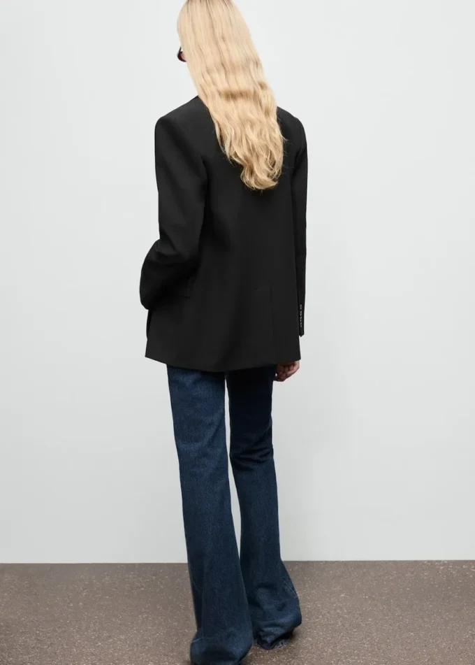 Giacca dritta con tasche con patta Giacca dritta con tasche con patta