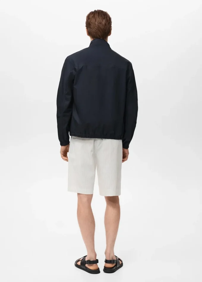 Giacca in cotone con collo con bottoni Giacca in cotone con collo con bottoni