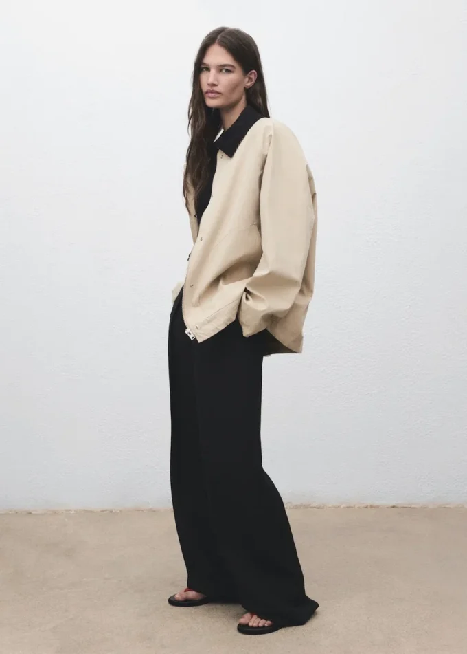 Giacca in cotone con collo in velluto a coste Giacca in cotone con collo in velluto a coste