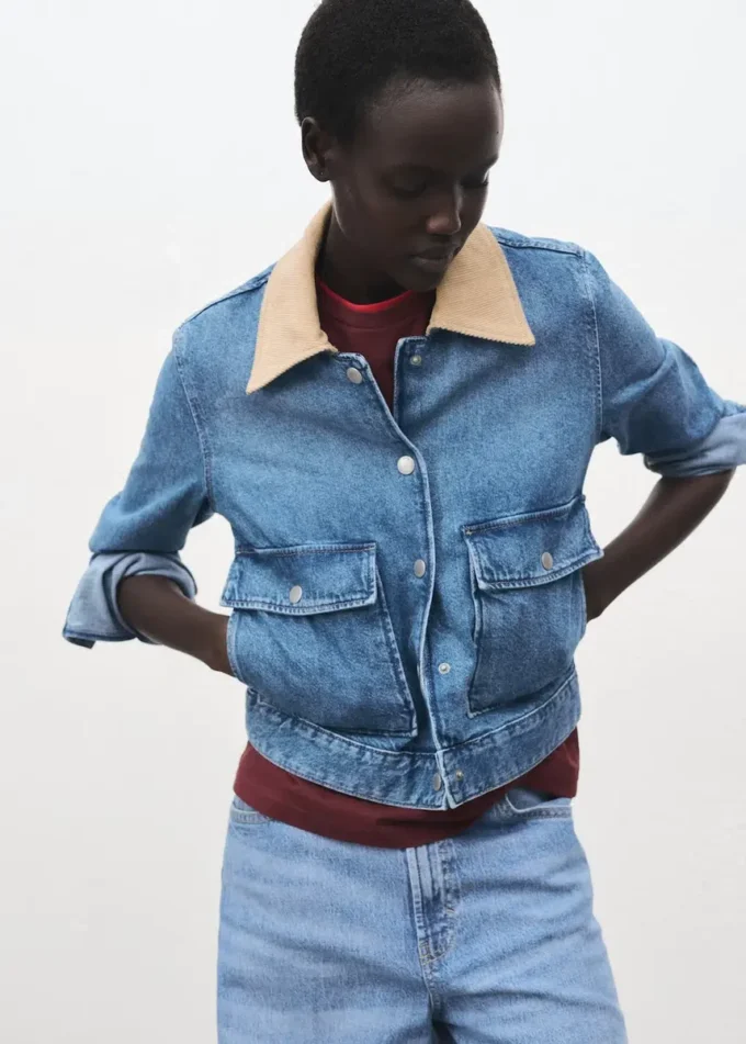 Giacca in denim con collo in velluto a coste Giacca in denim con collo in velluto a coste