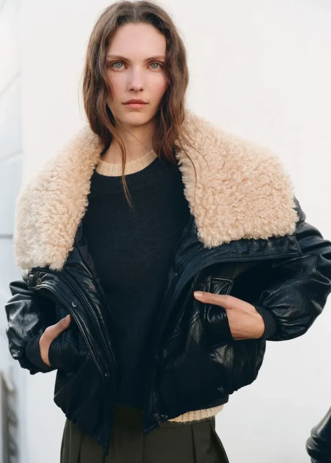 Giacca in ecopelle con collo in shearling