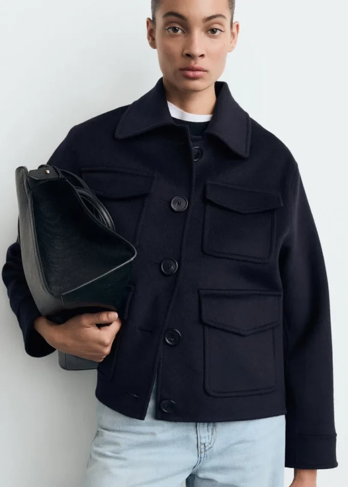 Giacca in lana con tasche Giacca in lana con tasche