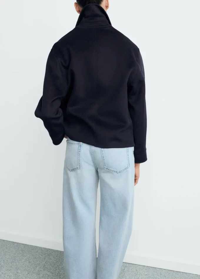 Giacca in lana con tasche Giacca in lana con tasche