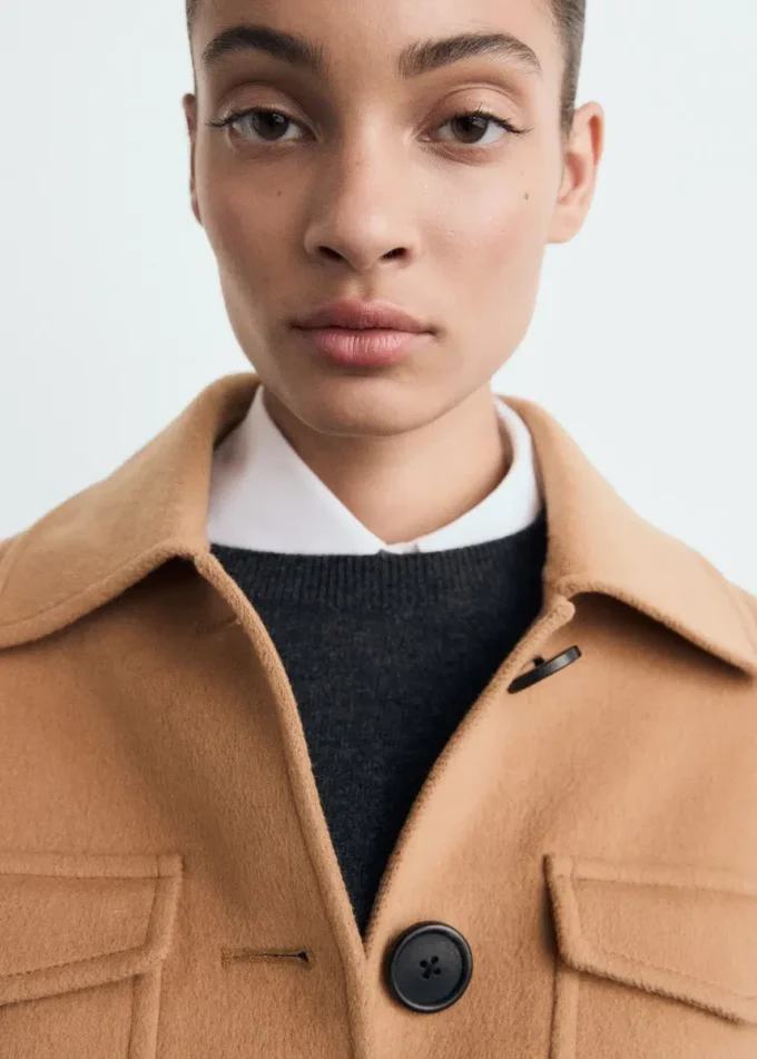 Giacca in lana con tasche Giacca in lana con tasche