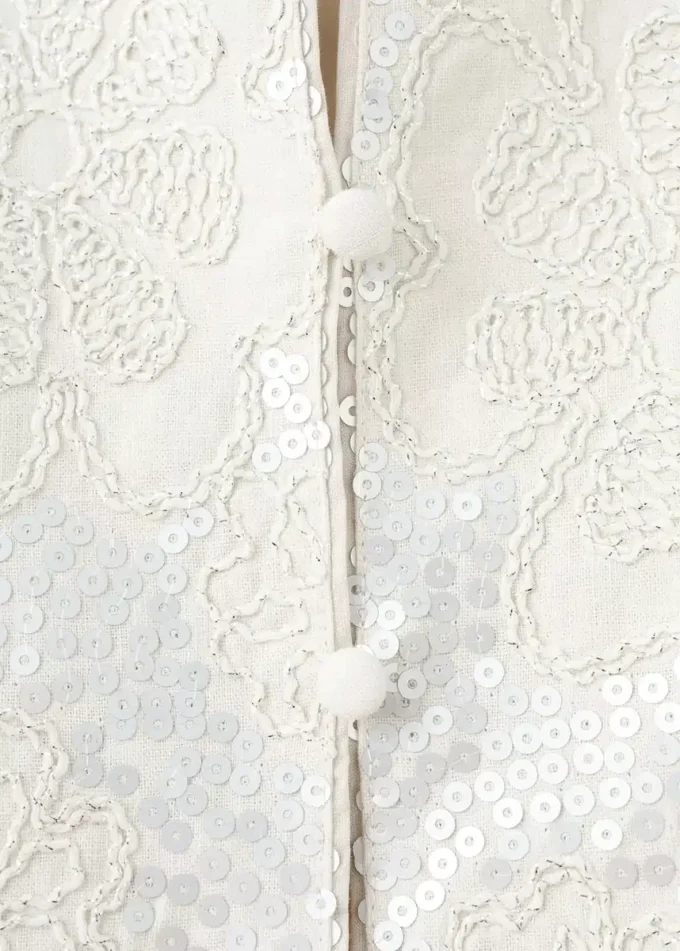 Giacca in lino ricamata con paillettes Giacca in lino ricamata con paillettes