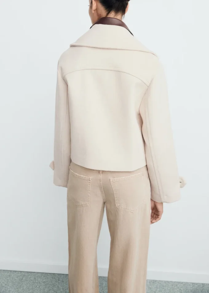 Giacca in misto lana con maxi revers Giacca in misto lana con maxi revers