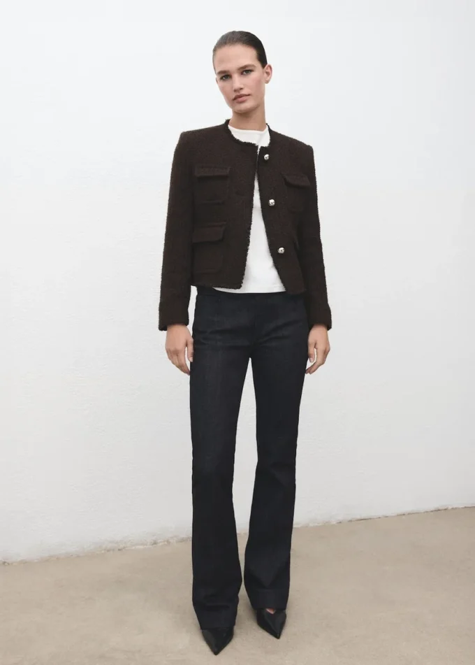 Giacca in tweed con bordi sfrangiati Giacca in tweed con bordi sfrangiati