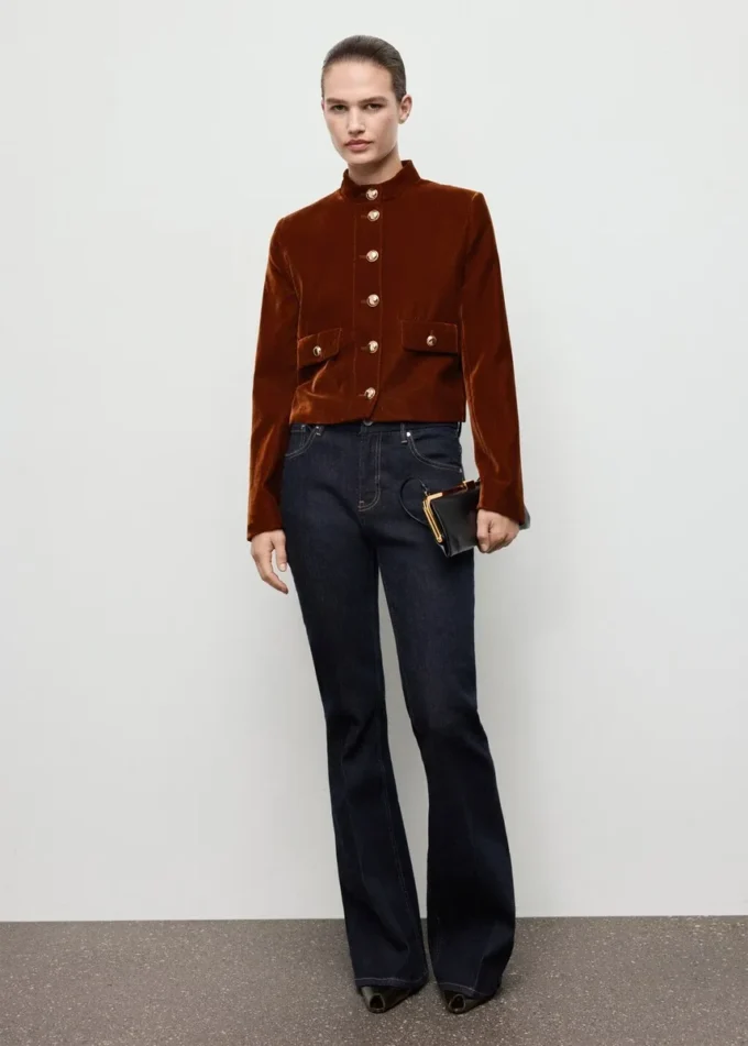 Giacca in velluto con bottoni Giacca in velluto con bottoni