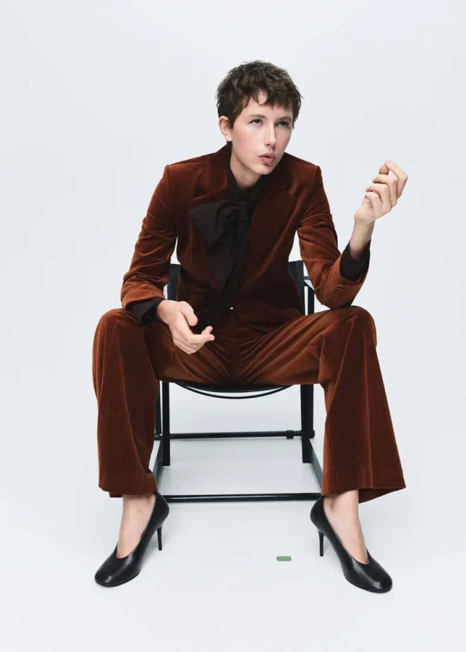 Giacca in velluto con tasche Giacca in velluto con tasche