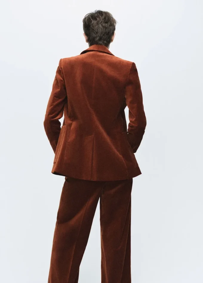Giacca in velluto con tasche Giacca in velluto con tasche