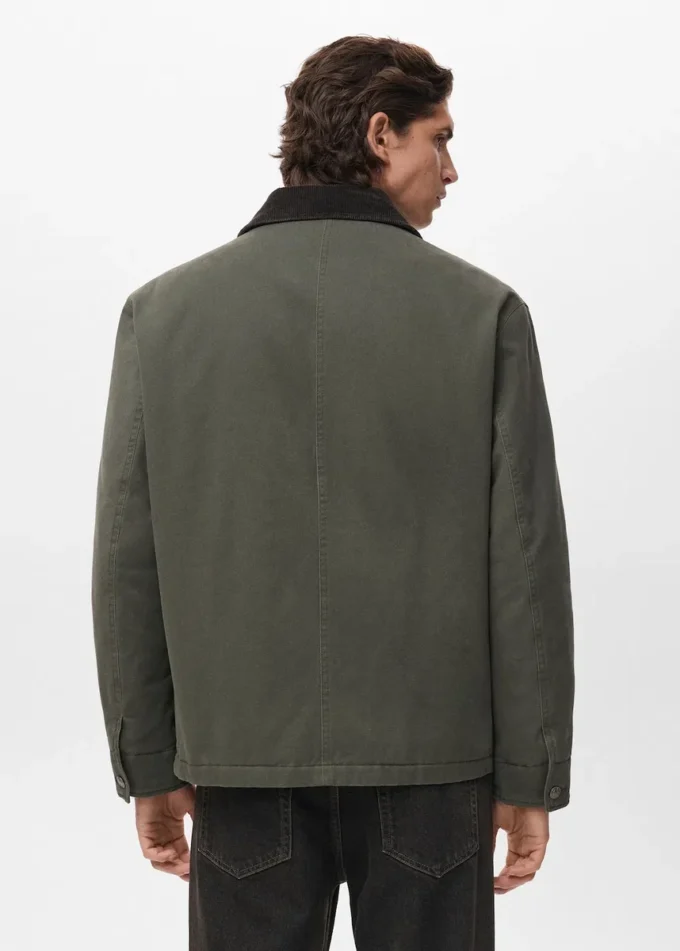 Giacca trapuntata con collo in velluto a coste Giacca trapuntata con collo in velluto a coste