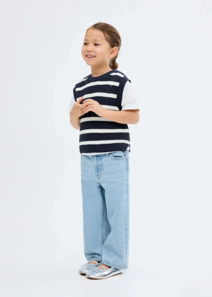 Gilet lavorato a maglia a righe Gilet lavorato a maglia a righe