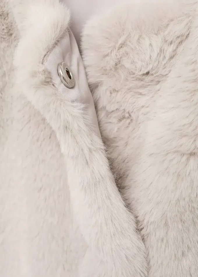 Gilet mantella effetto pelliccia