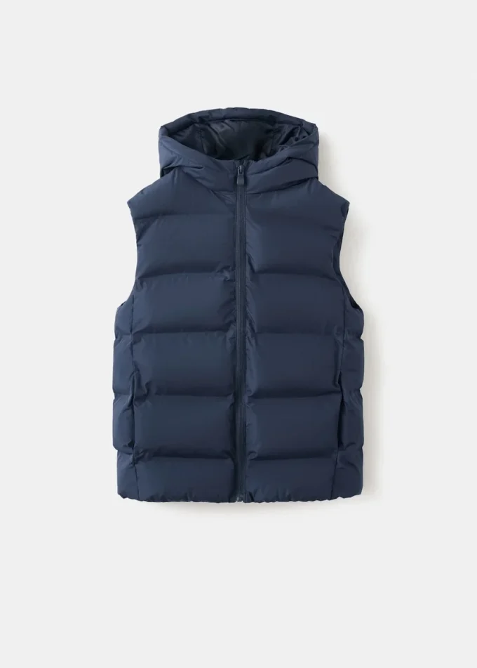 Gilet trapuntato con cappuccio Gilet trapuntato con cappuccio
