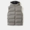 Gilet trapuntato con cappuccio Gilet trapuntato con cappuccio
