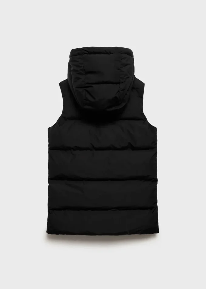 Gilet trapuntato con cappuccio Gilet trapuntato con cappuccio
