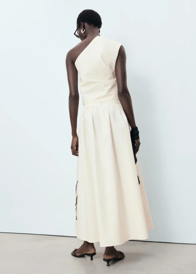 Gonna in cotone ricamata