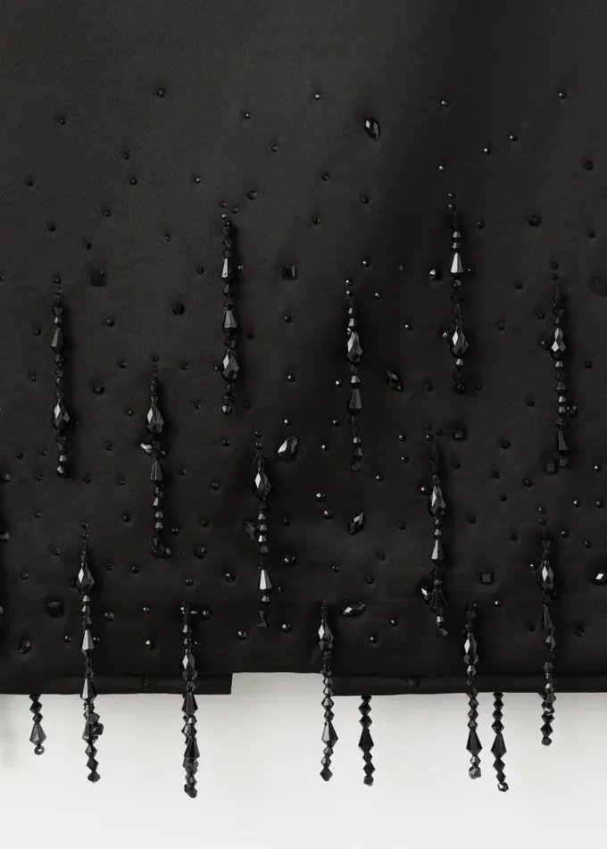 Gonna midi con orlo rifinito con cristalli Gonna midi con orlo rifinito con cristalli