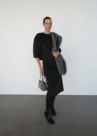 Gonna midi in lana con spacco Gonna midi in lana con spacco