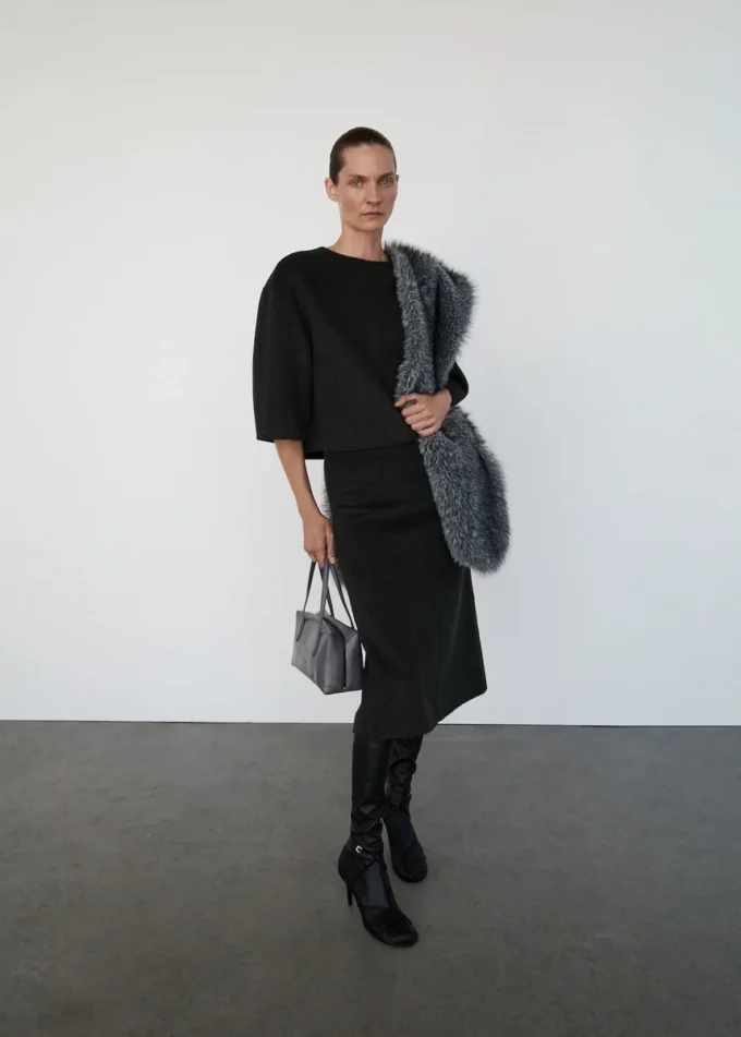 Gonna midi in lana con spacco Gonna midi in lana con spacco