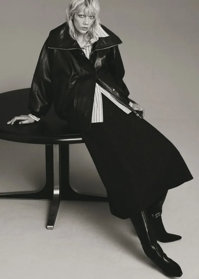 Gonna svasata in lana Gonna svasata in lana