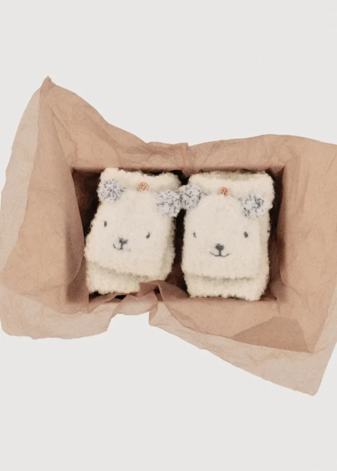 Guanti lavorati a maglia con orsacchiotto Guanti lavorati a maglia con orsacchiotto